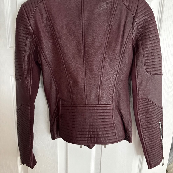 BCBG MAXAZRIA Burgundy Moto Zip Leather Jacket XXS $598 - Picture 7 of 10